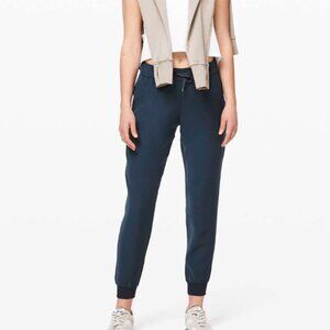 Lululemon On The Fly Jogger True Navy